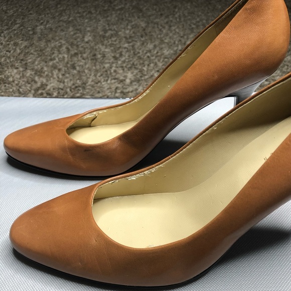 Ralph Lauren Size 7.5 Women’s Chestnut Heels - Picture 7 of 10
